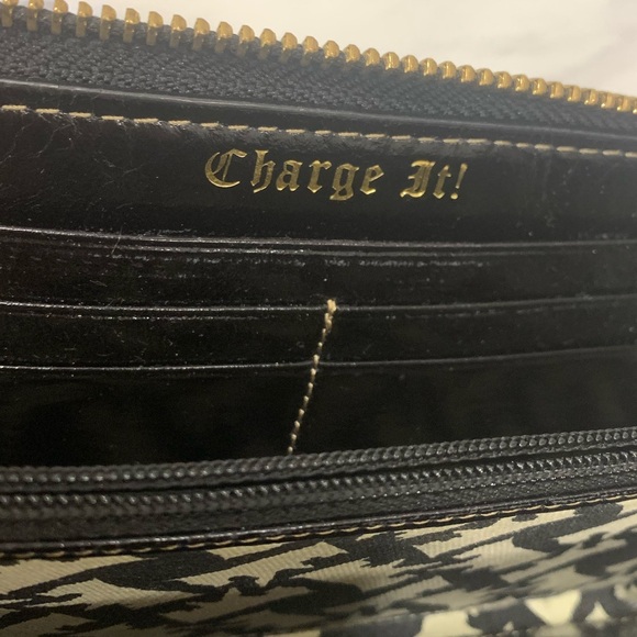 JUICY COUTURE Y2K Black Continental Zip Wallet (fits cellphone)RARE Find - Picture 4 of 9